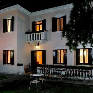 Crispi , Mestre Italië